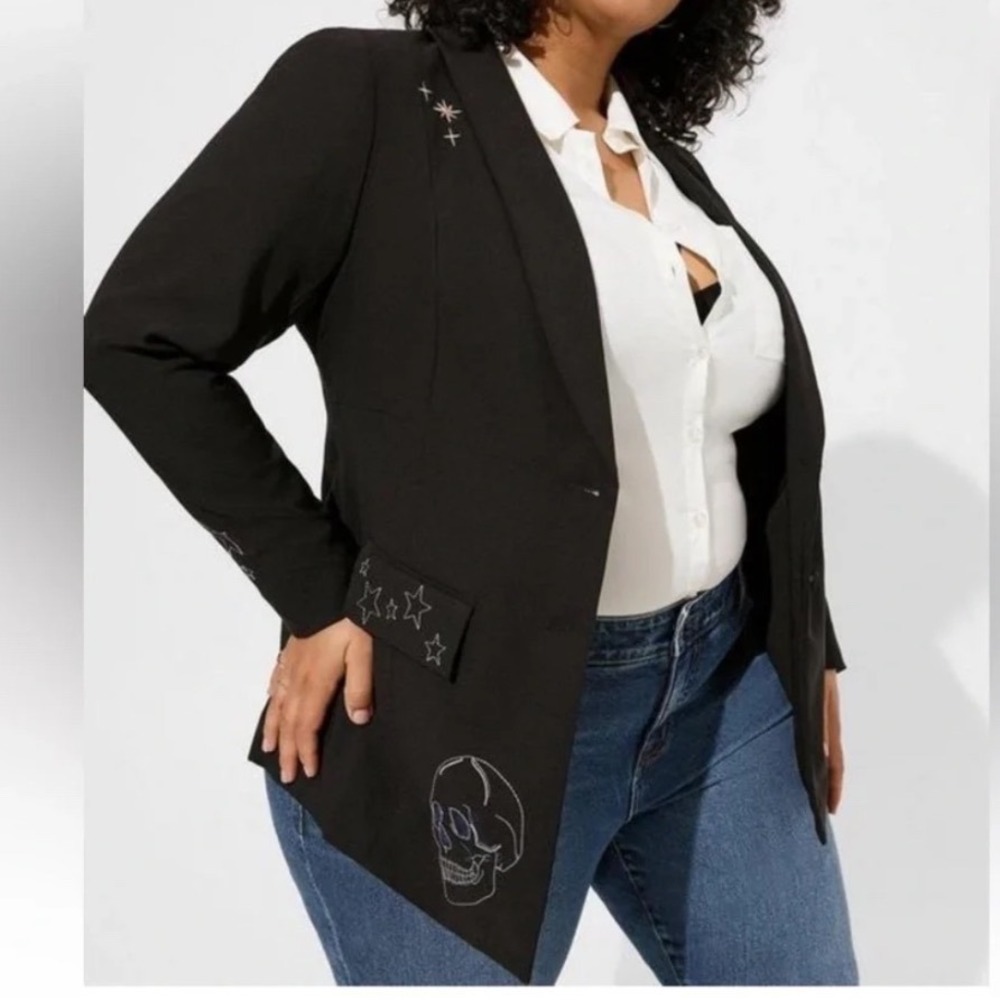 Torrid  Embroidered Skull Heart Blazer Jacket Halloween Size 2X
